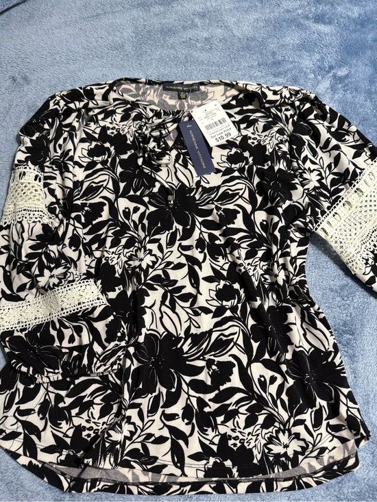 Monteau Tops - Monteau Black & White Floral Lace-Trim Top